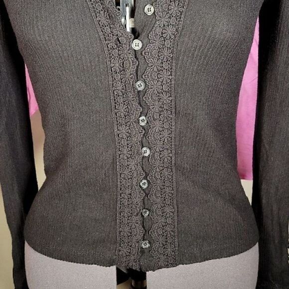 American Rag Juniors' Lace-Trimmed Top Sz L - Picture 6 of 13